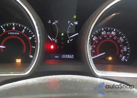 2010 Toyota Highlander Base V6 z USA, uszkodzony, nr VIN 5TDBK3EH1AS001773